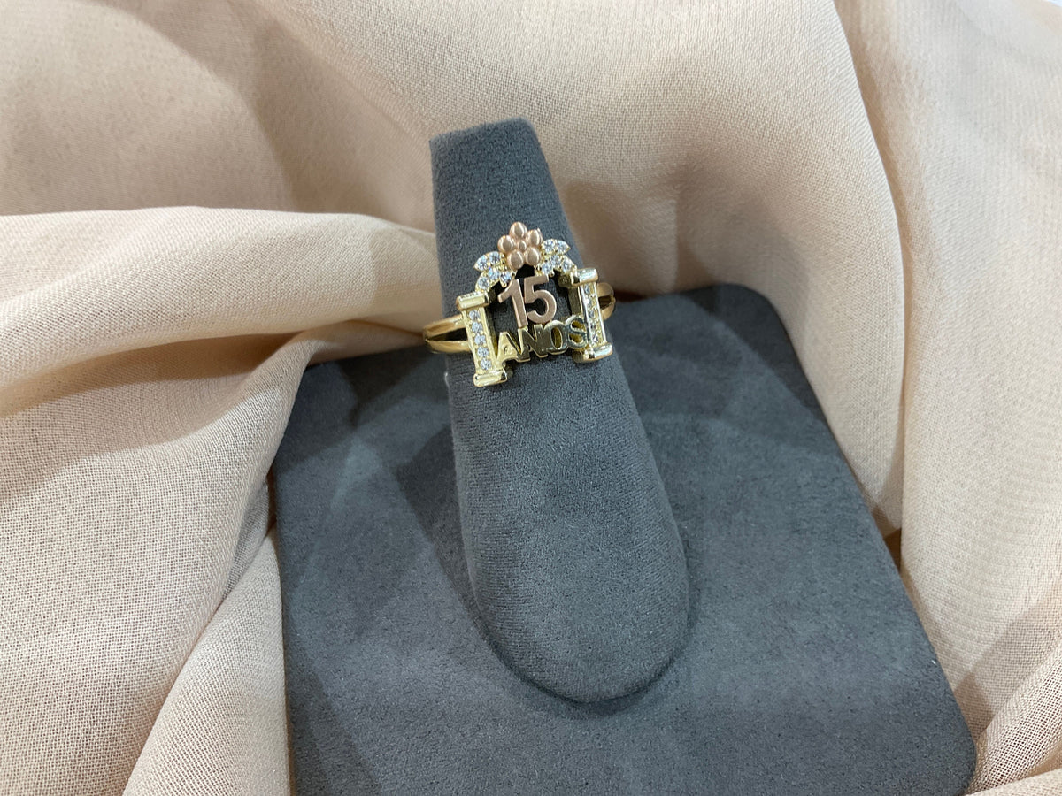 14k Gold 15 AÑOS Ring