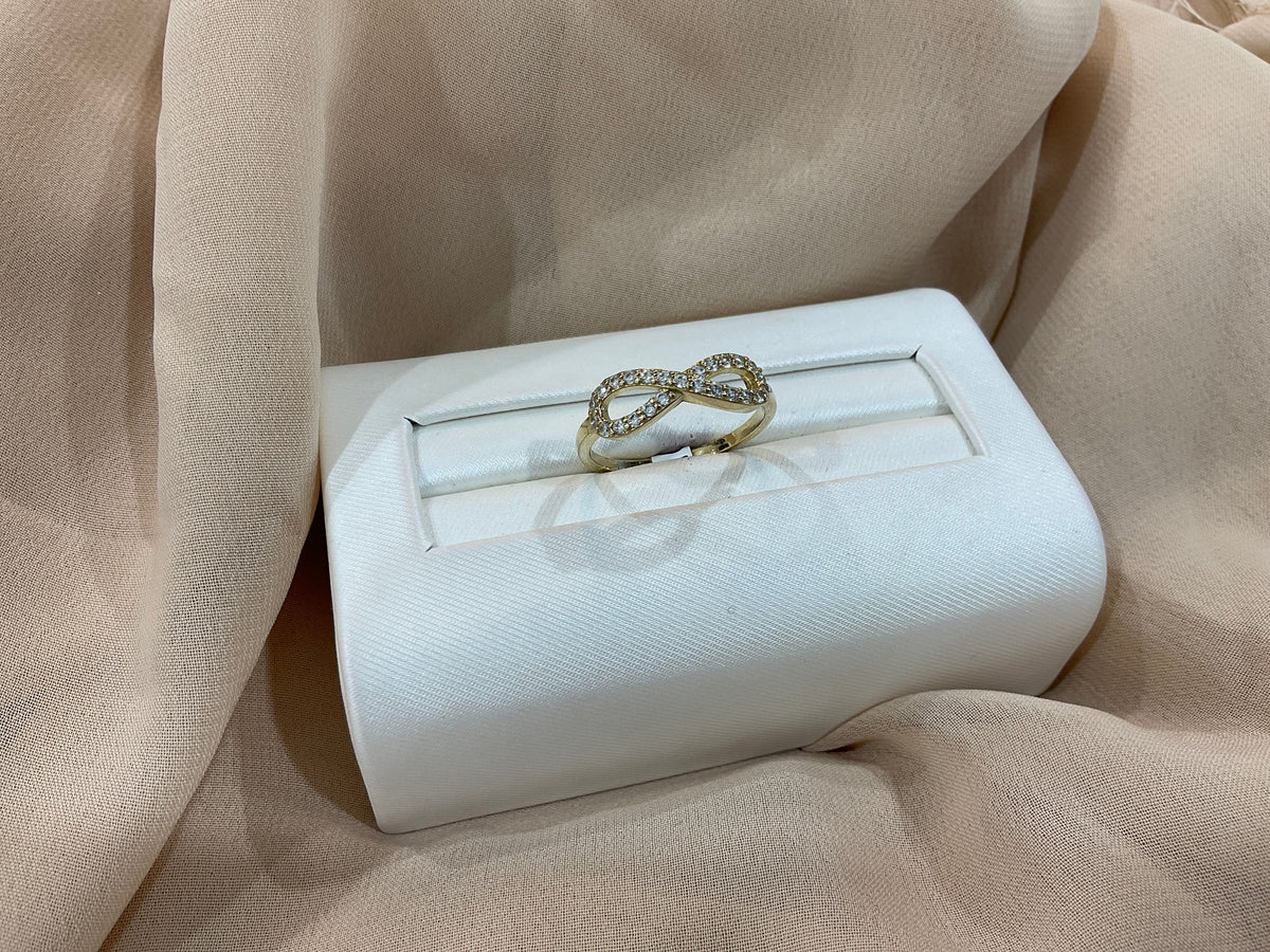 10k Gold Infinity w/CZ Ring