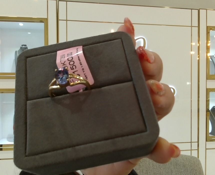 18KT YG 1.50cctw Oval Tanz Ring