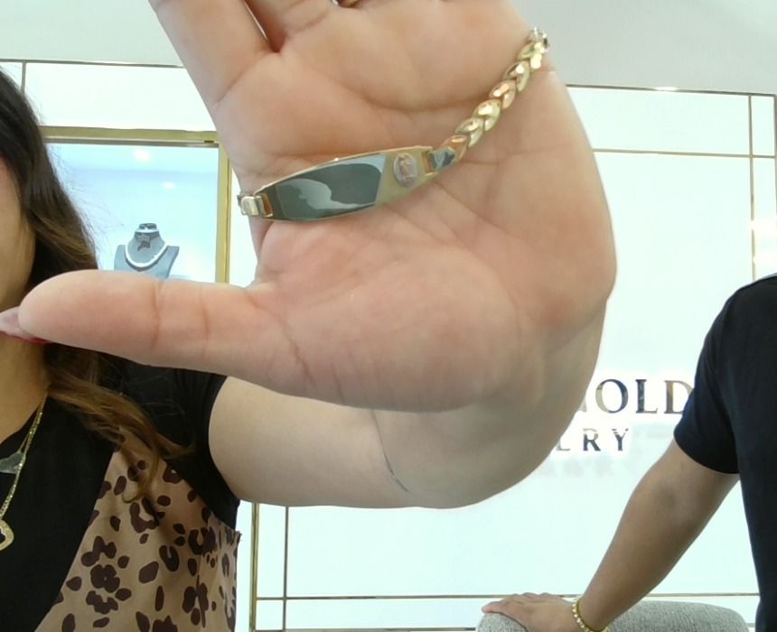 14k Gold Guadalupe Heart Bracelet 7.5"